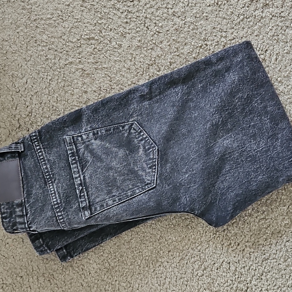 Zara - Relaxed Fit Jeans with Vintage Wash